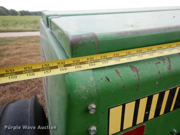 image for item OF9392 John Deere 452  grain drill