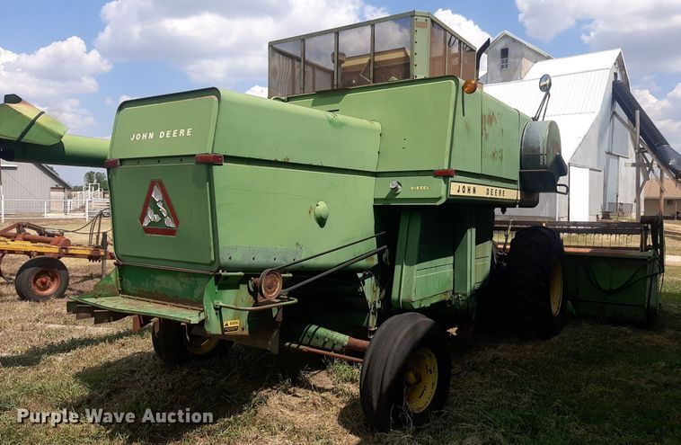 image for item OF9398 John Deere 4400  combine