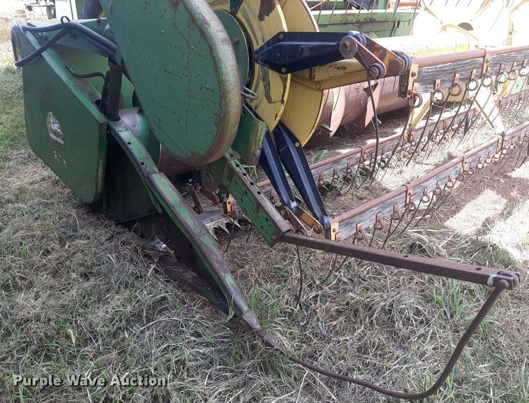 image for item OF9398 John Deere 4400  combine