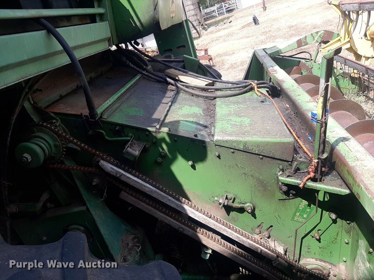 image for item OF9398 John Deere 4400  combine