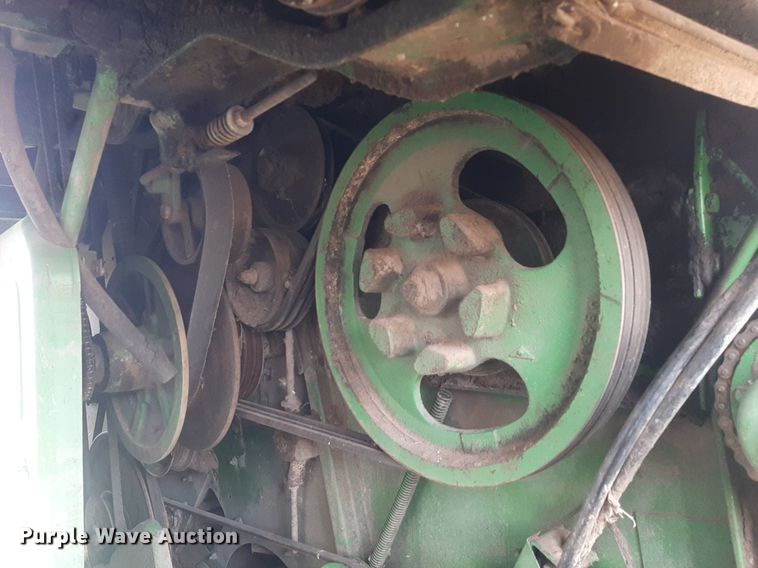 image for item OF9398 John Deere 4400  combine