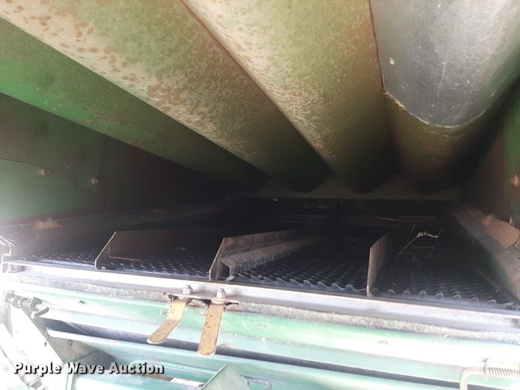 image for item OF9398 John Deere 4400  combine