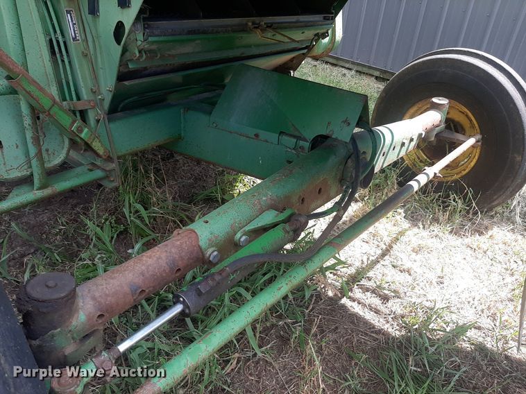 image for item OF9398 John Deere 4400  combine