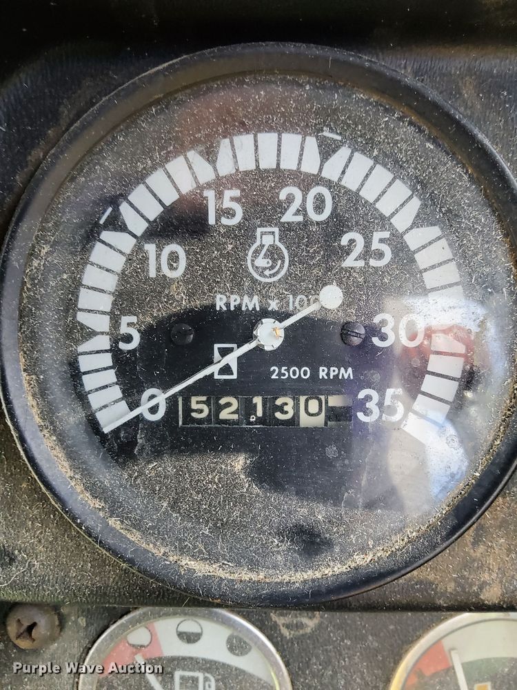 image for item OF9398 John Deere 4400  combine