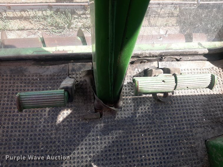 image for item OF9398 John Deere 4400  combine