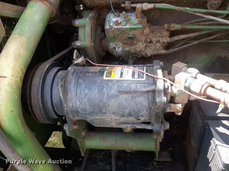 image for item OF9398 John Deere 4400  combine