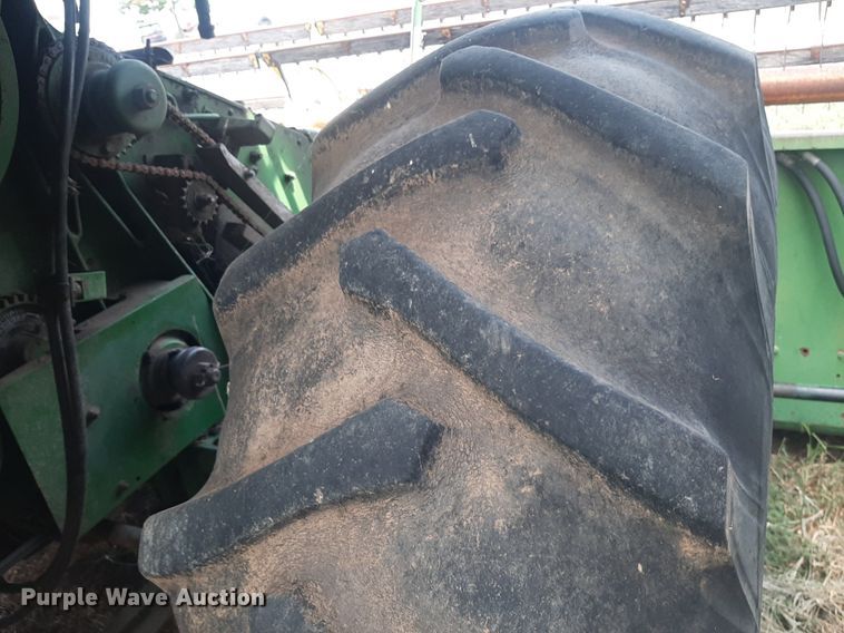 image for item OF9398 John Deere 4400  combine