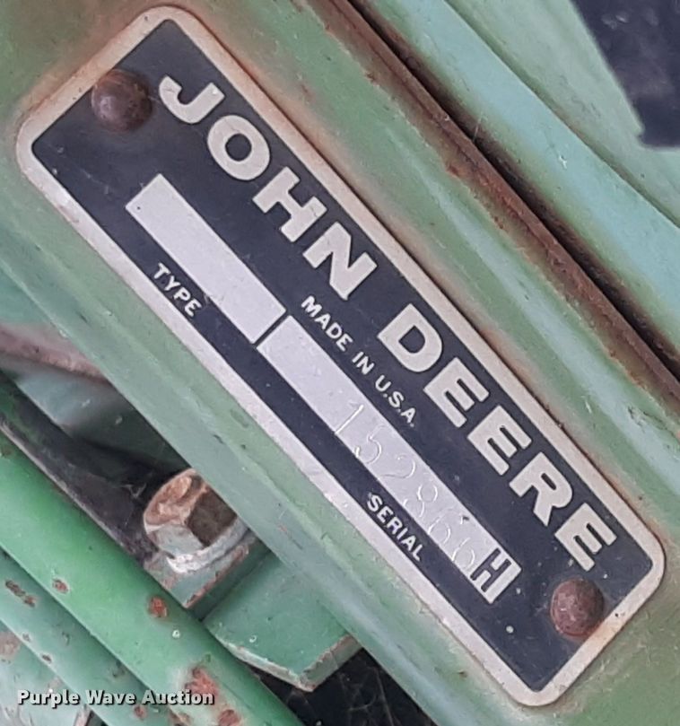 image for item OF9398 John Deere 4400  combine