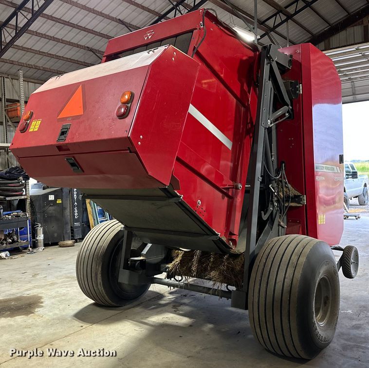 image for item OG9229 Massey Ferguson 2946A  round baler