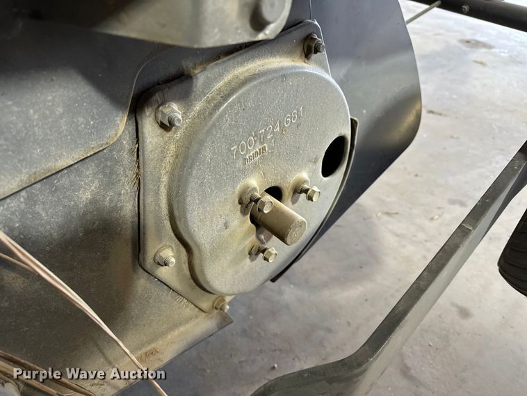 image for item OG9229 Massey Ferguson 2946A  round baler