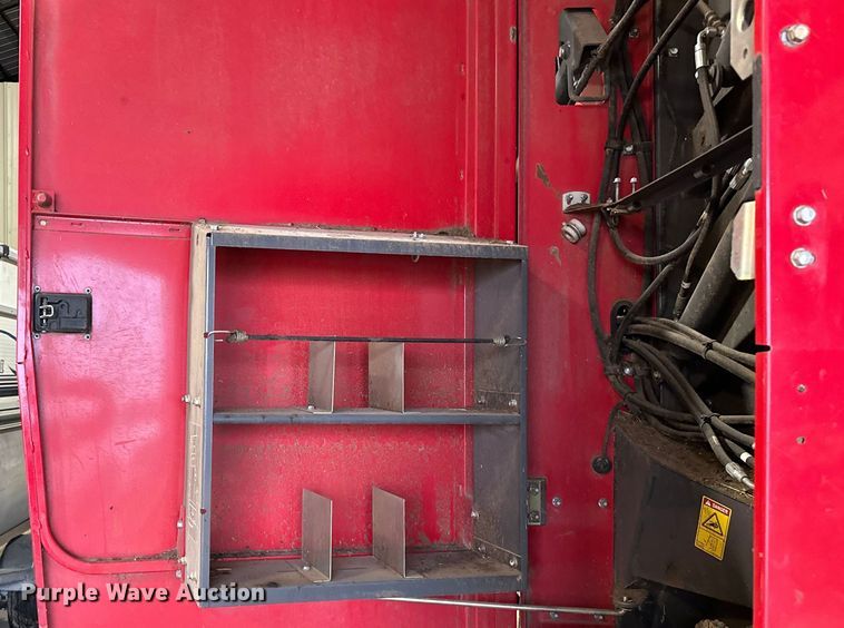 image for item OG9229 Massey Ferguson 2946A  round baler