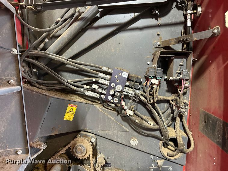 image for item OG9229 Massey Ferguson 2946A  round baler