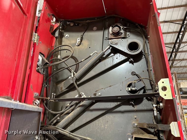 image for item OG9229 Massey Ferguson 2946A  round baler