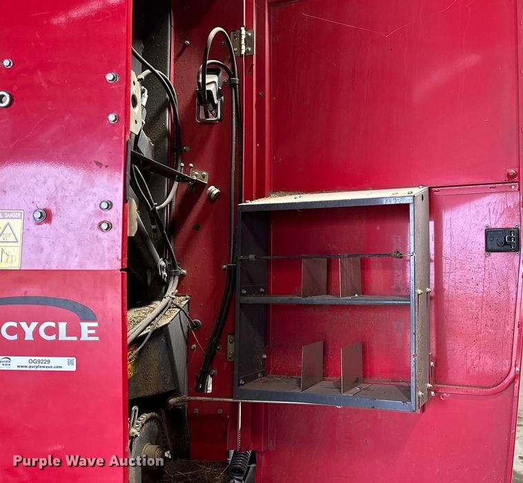 image for item OG9229 Massey Ferguson 2946A  round baler