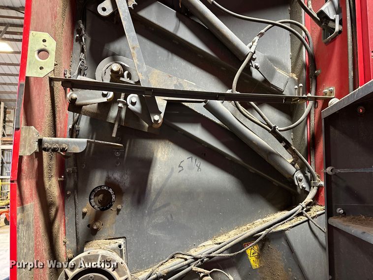 image for item OG9229 Massey Ferguson 2946A  round baler