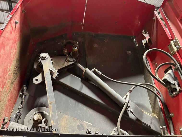 image for item OG9229 Massey Ferguson 2946A  round baler