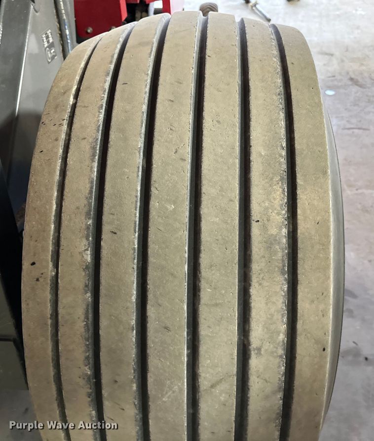 image for item OG9229 Massey Ferguson 2946A  round baler