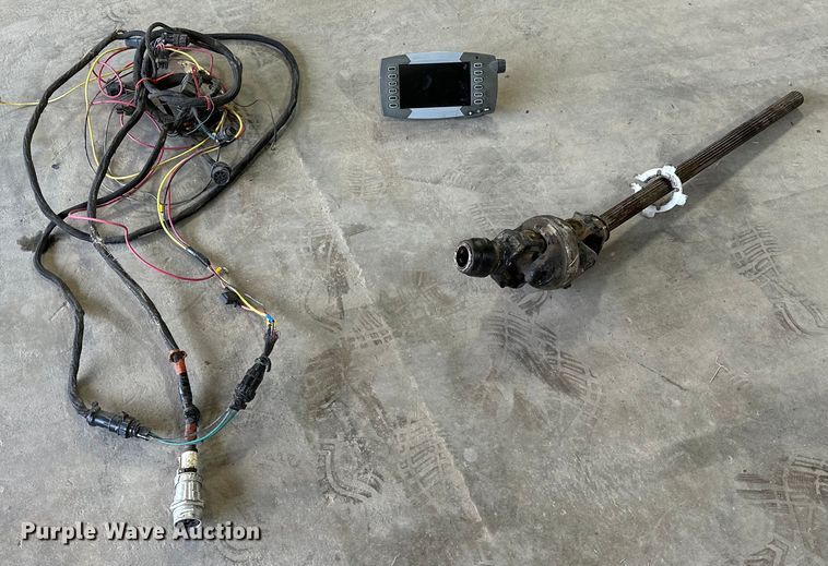 image for item OG9229 Massey Ferguson 2946A  round baler