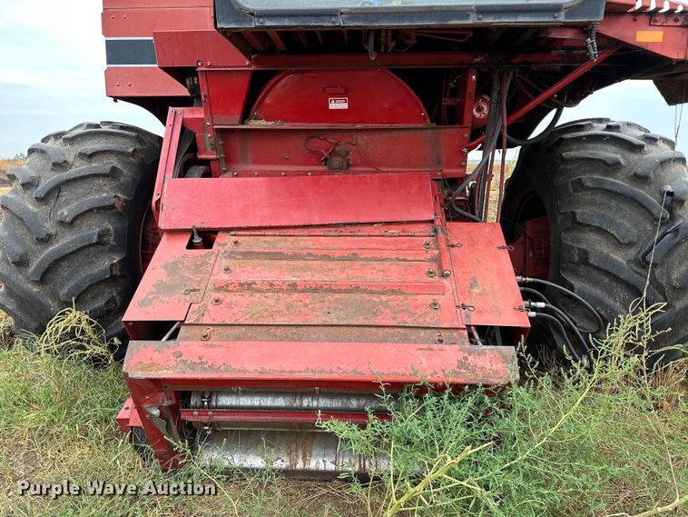 image for item OG9230 1987 Case 1680  combine