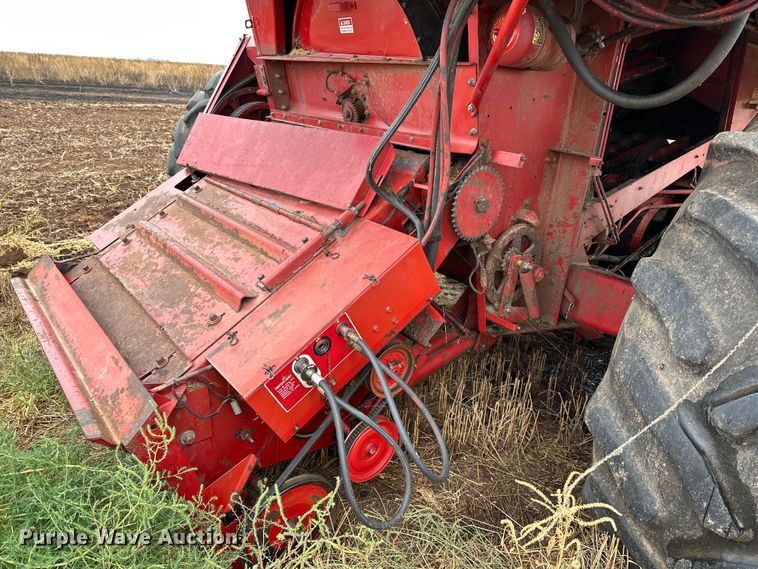 image for item OG9230 1987 Case 1680  combine