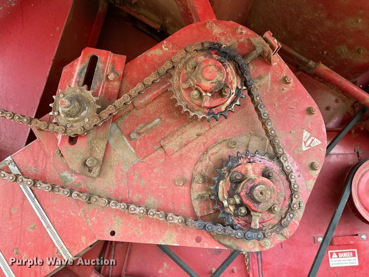 image for item OG9230 1987 Case 1680  combine