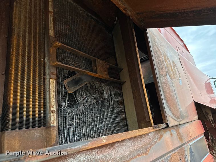 image for item OG9230 1987 Case 1680  combine