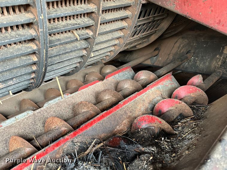 image for item OG9230 1987 Case 1680  combine