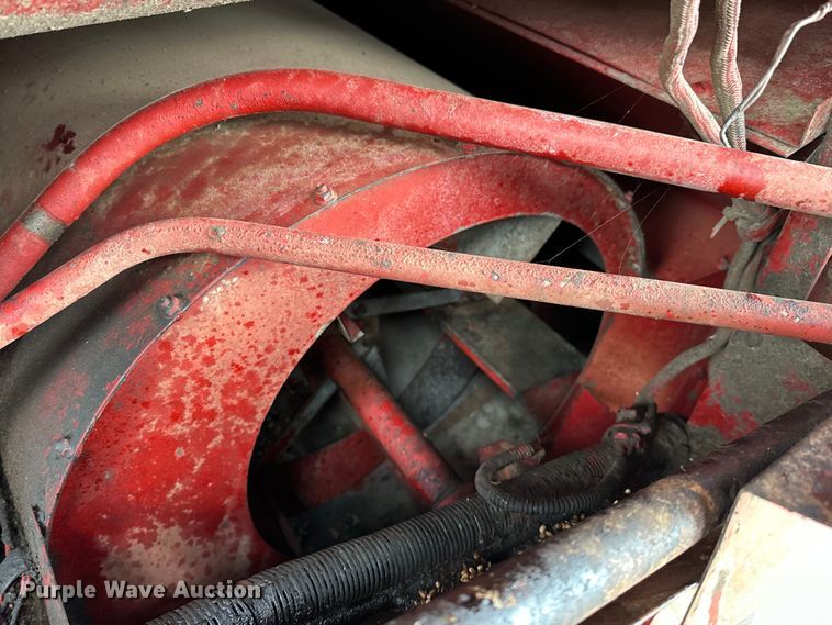 image for item OG9230 1987 Case 1680  combine