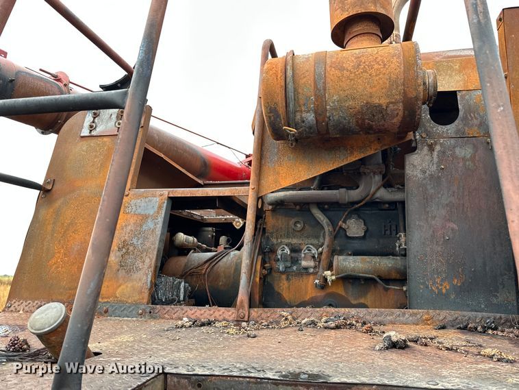 image for item OG9230 1987 Case 1680  combine