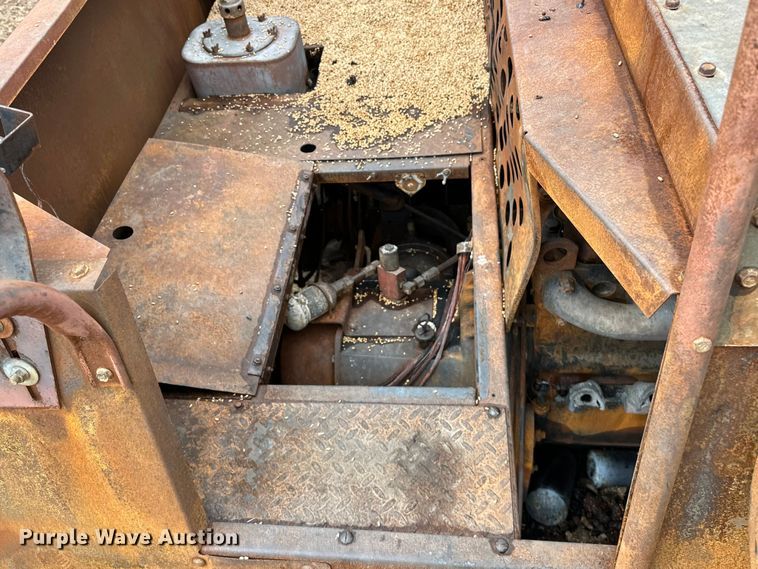 image for item OG9230 1987 Case 1680  combine