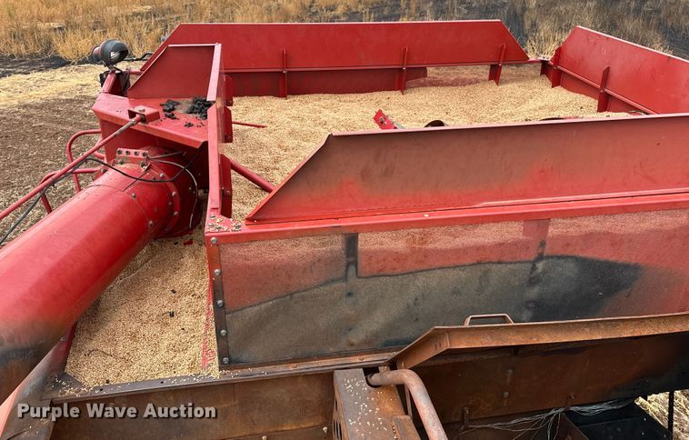 image for item OG9230 1987 Case 1680  combine