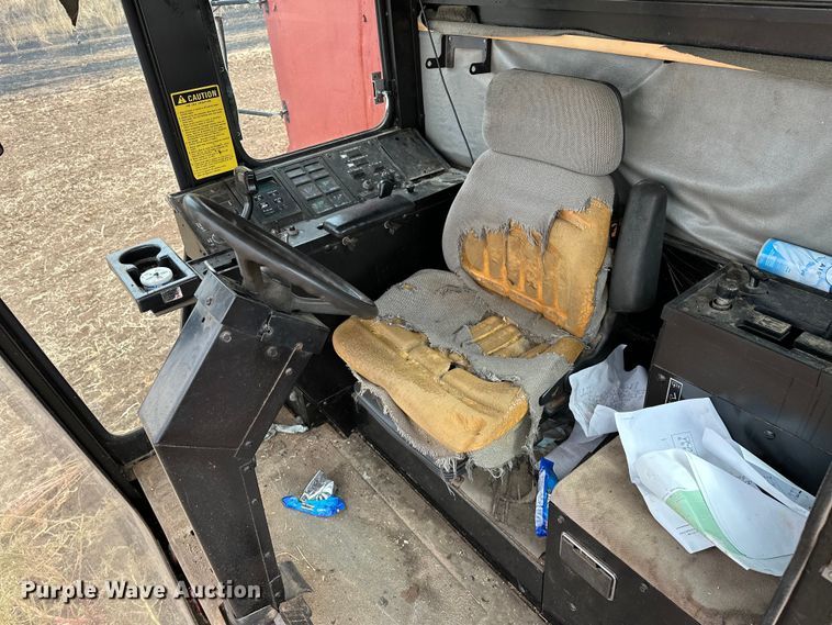 image for item OG9230 1987 Case 1680  combine