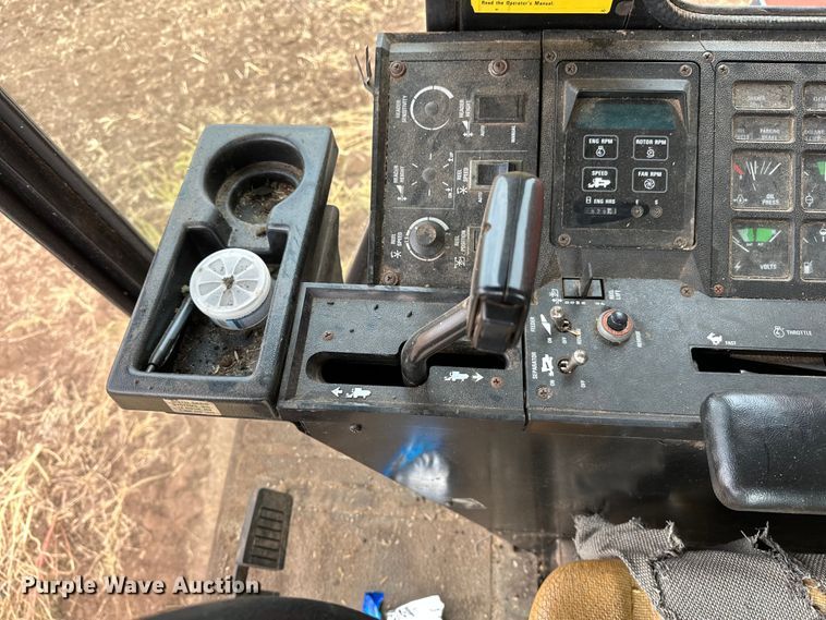 image for item OG9230 1987 Case 1680  combine