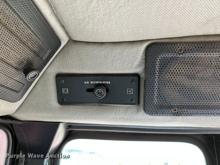 image for item OG9230 1987 Case 1680  combine