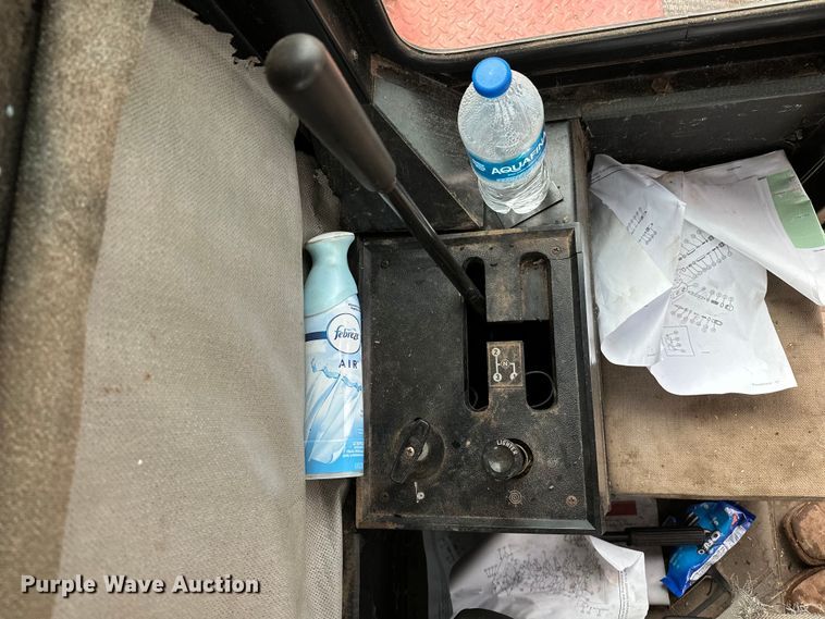 image for item OG9230 1987 Case 1680  combine