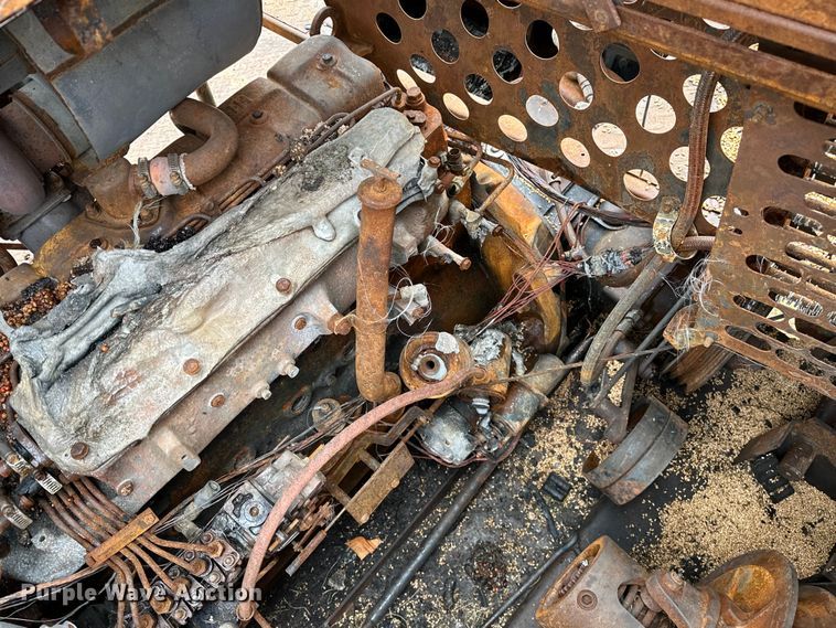 image for item OG9230 1987 Case 1680  combine