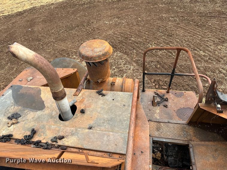 image for item OG9230 1987 Case 1680  combine