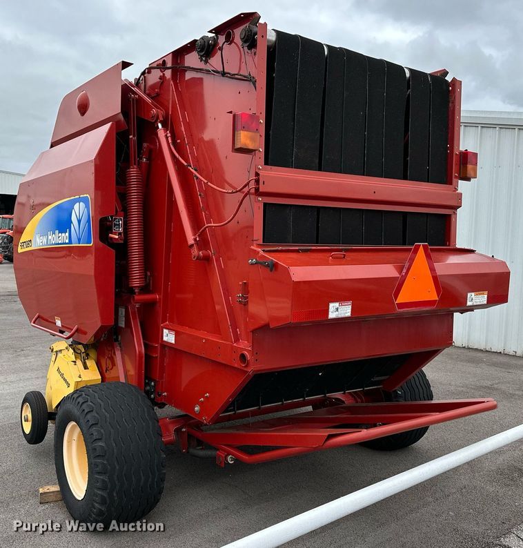 image for item OG9232 2013 New Holland  BR7090 round baler