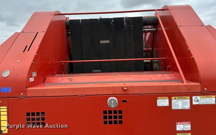 image for item OG9232 2013 New Holland  BR7090 round baler