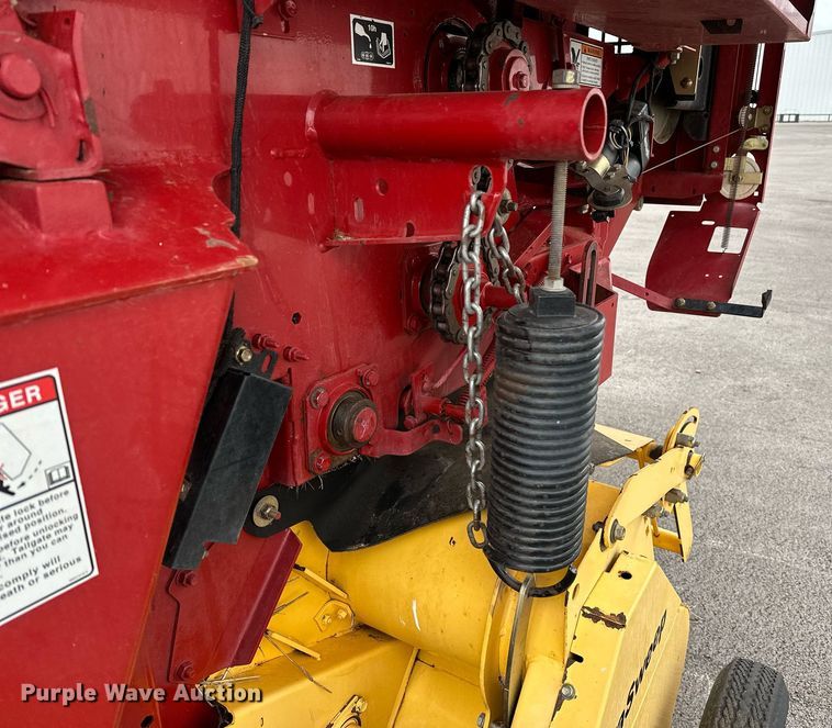 image for item OG9232 2013 New Holland  BR7090 round baler