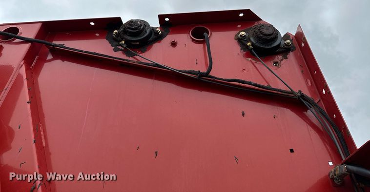 image for item OG9232 2013 New Holland  BR7090 round baler