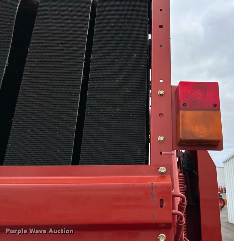 image for item OG9232 2013 New Holland  BR7090 round baler