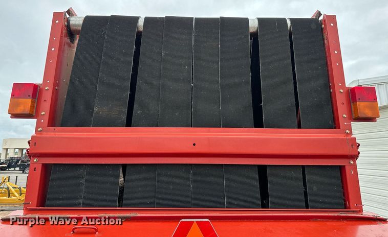 image for item OG9232 2013 New Holland  BR7090 round baler