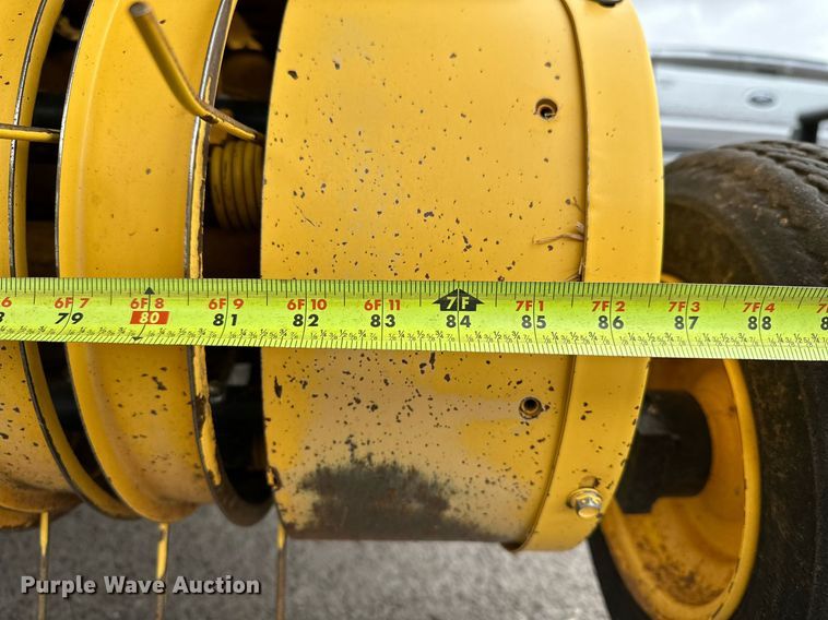 image for item OG9232 2013 New Holland  BR7090 round baler