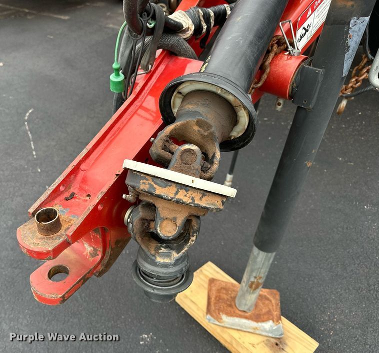 image for item OG9233 2013 Case RB564 round baler