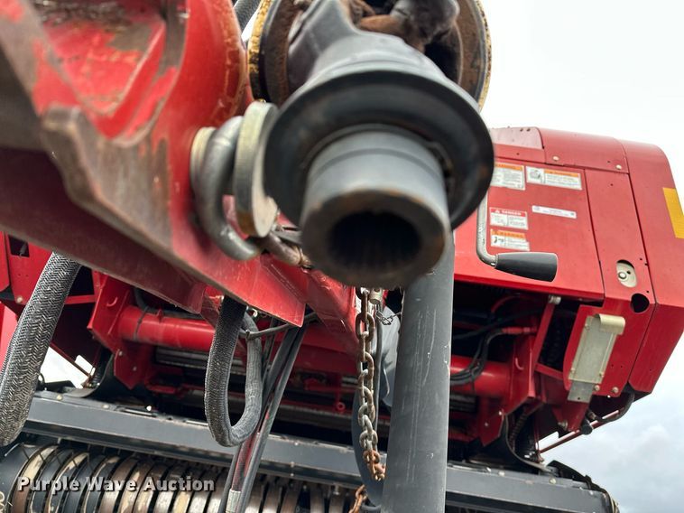image for item OG9233 2013 Case RB564 round baler