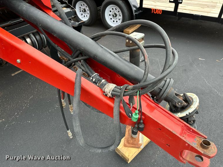 image for item OG9233 2013 Case RB564 round baler