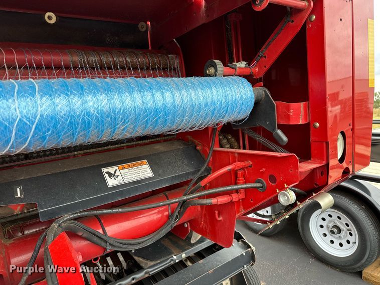 image for item OG9233 2013 Case RB564 round baler
