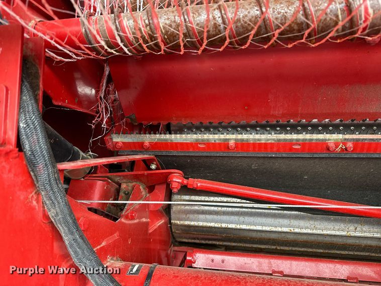 image for item OG9233 2013 Case RB564 round baler