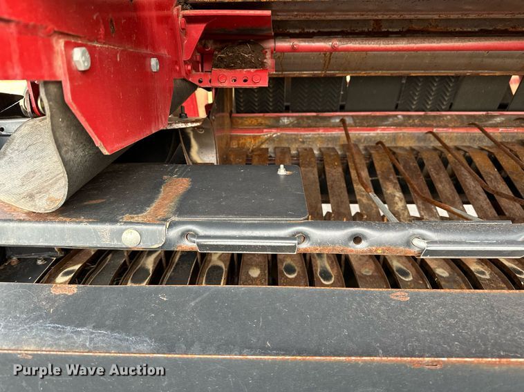 image for item OG9233 2013 Case RB564 round baler